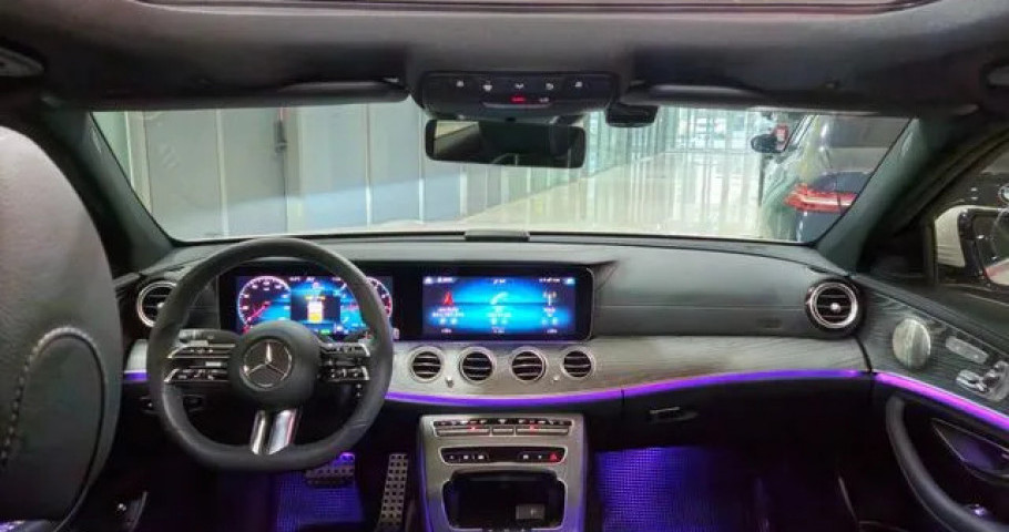 Mercedes-Benz E-Class 