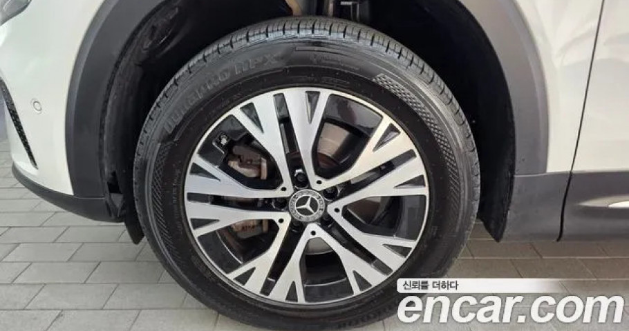 Mercedes-Benz Glb-Class 
