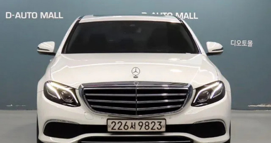 Mercedes-Benz E-Class 