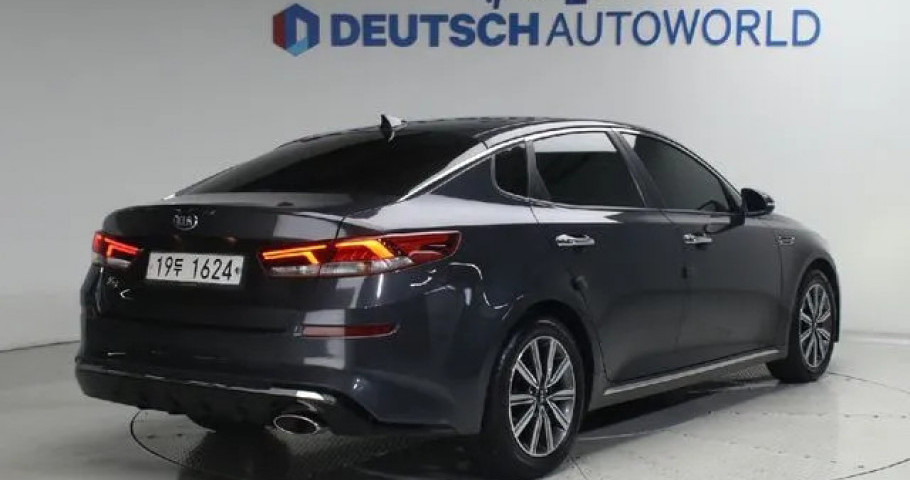Kia K5 