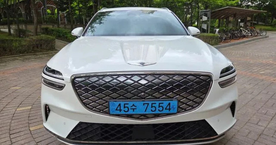 Genesis Gv70 