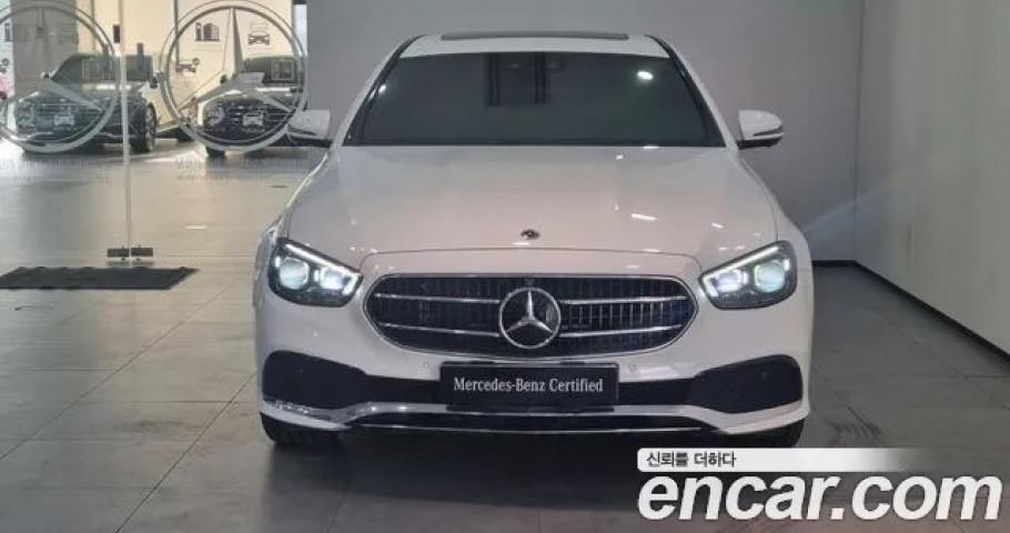 Mercedes-Benz E-Class 