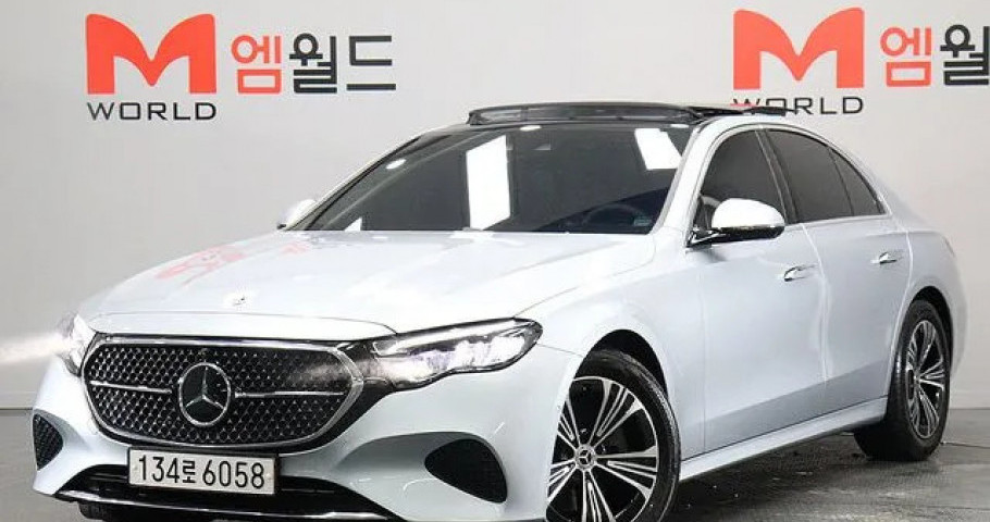 Mercedes-Benz E-Class 