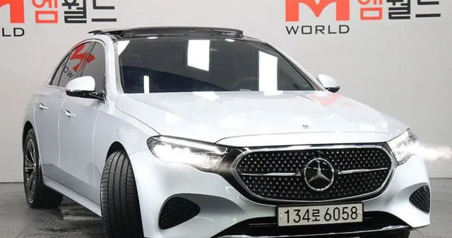Mercedes-Benz E-Class 