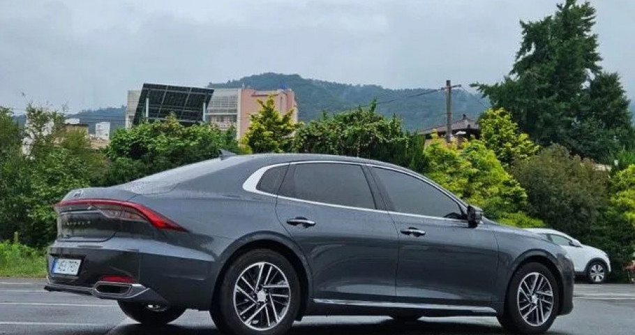 Hyundai Grandeur 