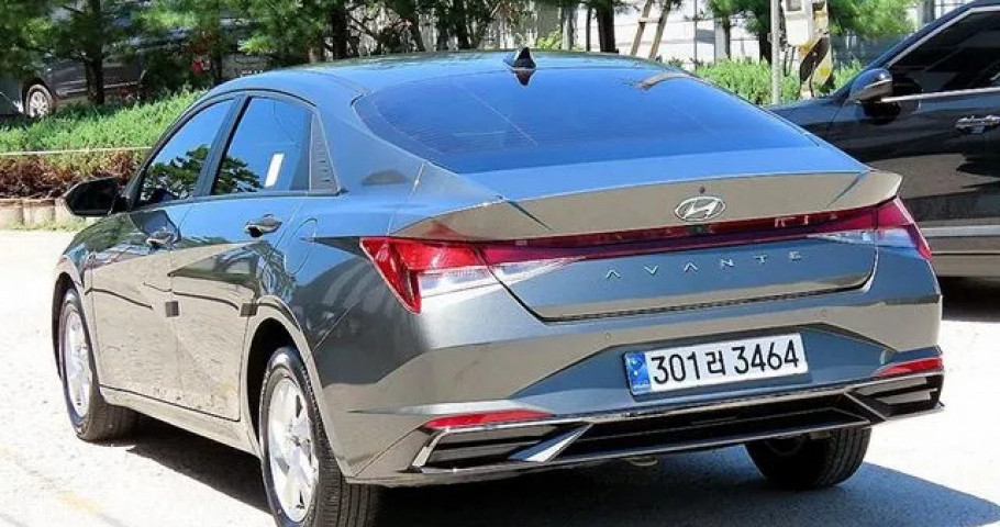 Hyundai Avante (Elantra) 