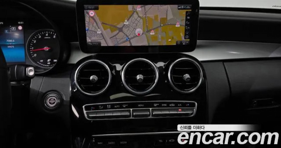 Mercedes-Benz C-Class 