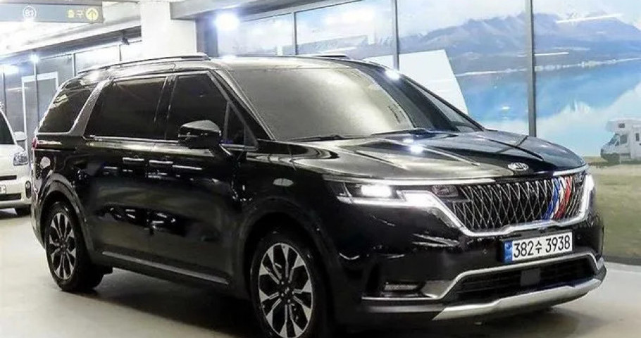 Kia Carnival 