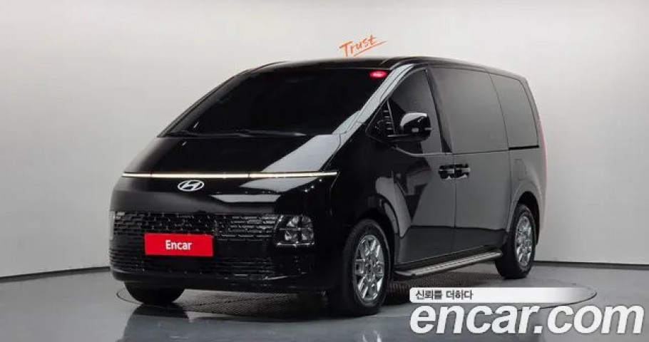 Hyundai Staria 