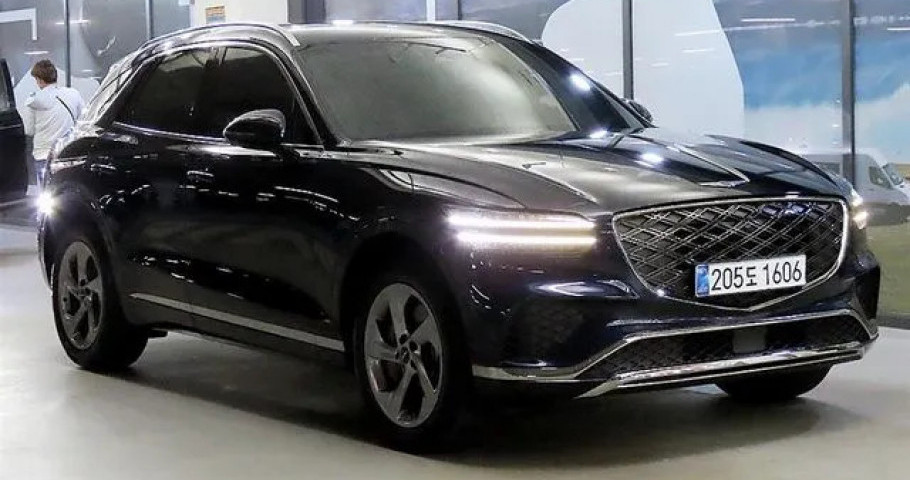 Genesis Gv70 