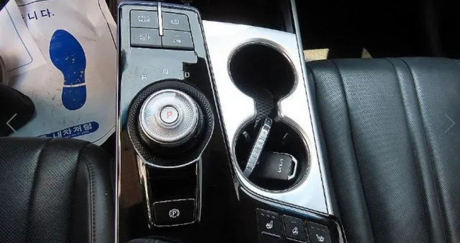 Kia K8 