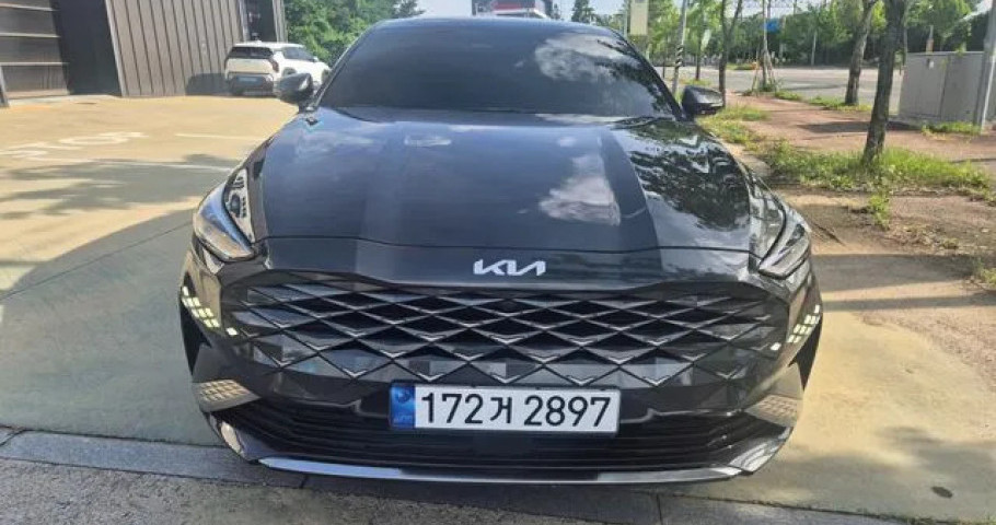 Kia K8 