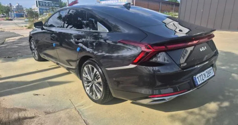 Kia K8 