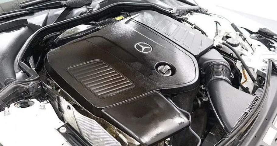 Mercedes-Benz Cle-Class 