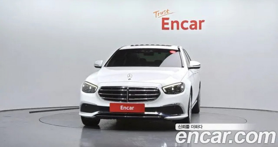 Mercedes-Benz E-Class 