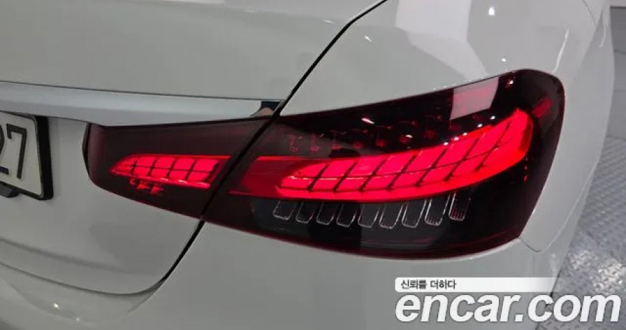 Mercedes-Benz E-Class 