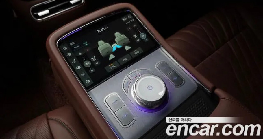 Genesis G90 