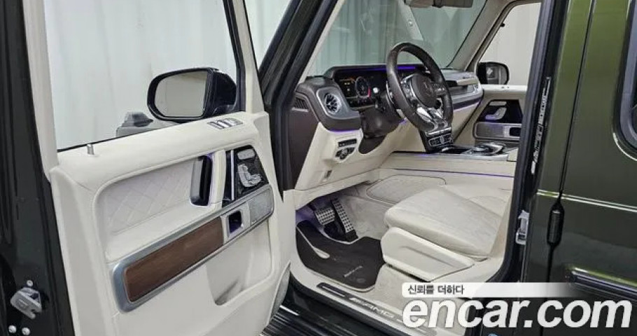 Mercedes-Benz G-Class 