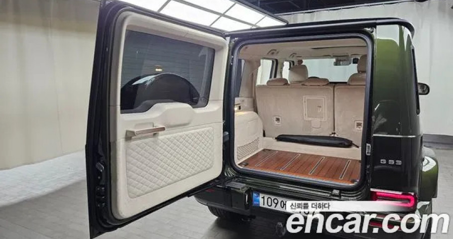Mercedes-Benz G-Class 