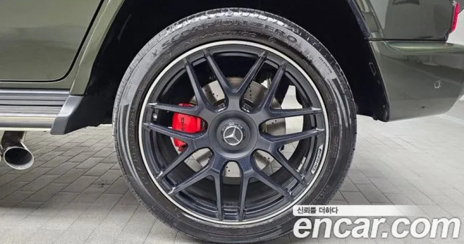 Mercedes-Benz G-Class 