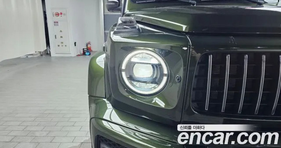 Mercedes-Benz G-Class 