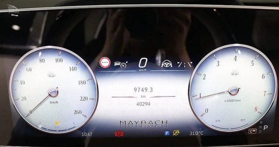 Mercedes-Benz S-Class 