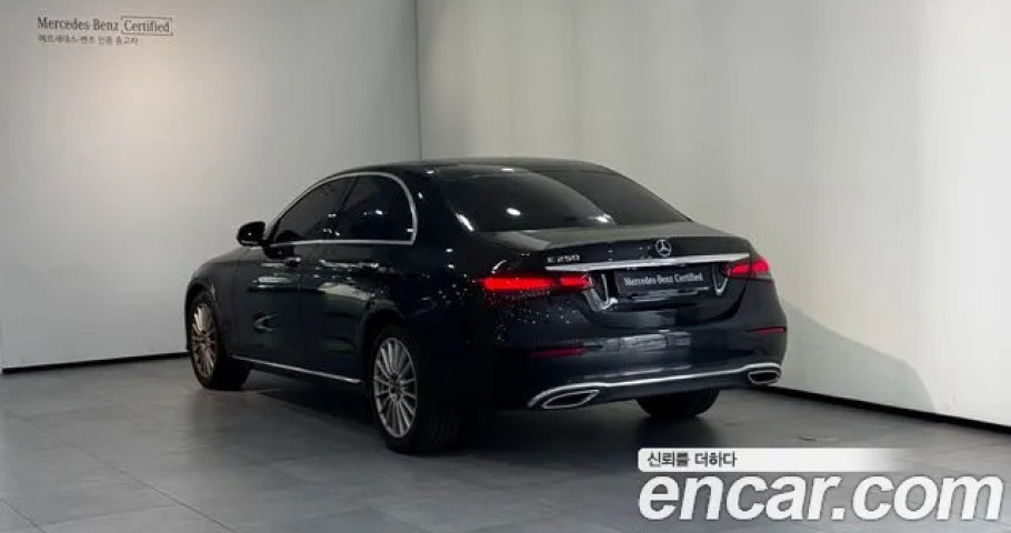 Mercedes-Benz E-Class 