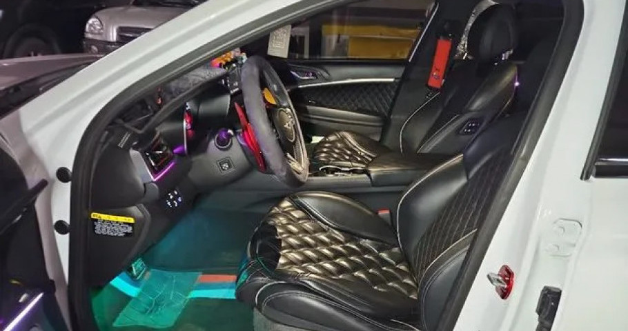 Genesis G70 