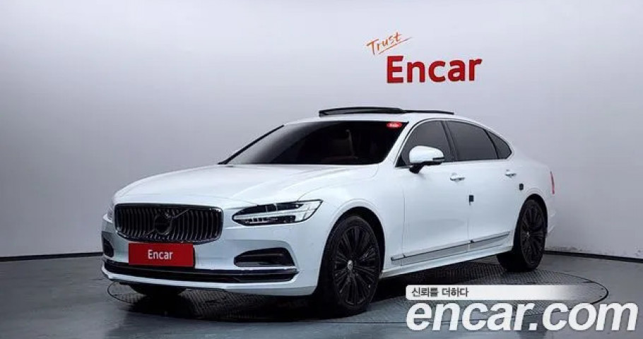 Volvo S90 