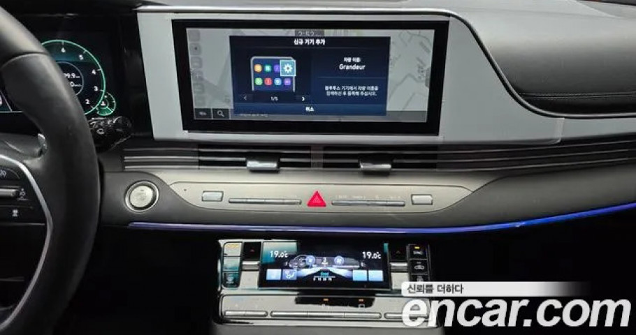 Hyundai Grandeur 