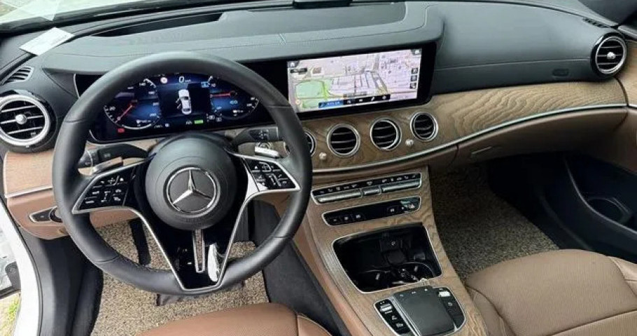 Mercedes-Benz E-Class 
