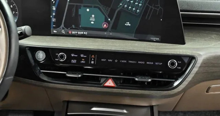 Kia K8 