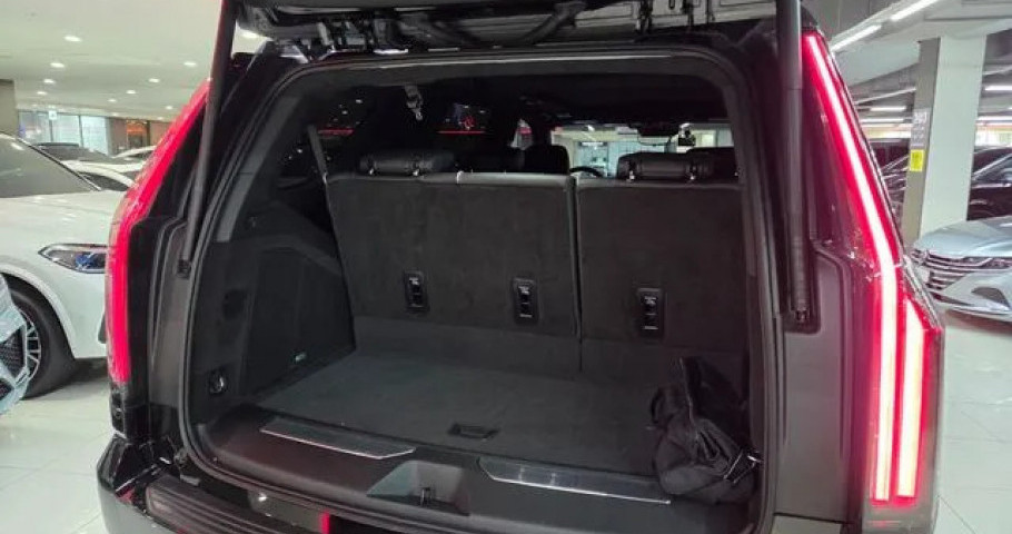 Cadillac Escalade 