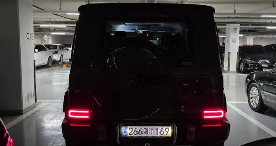 Mercedes-Benz G-Class 