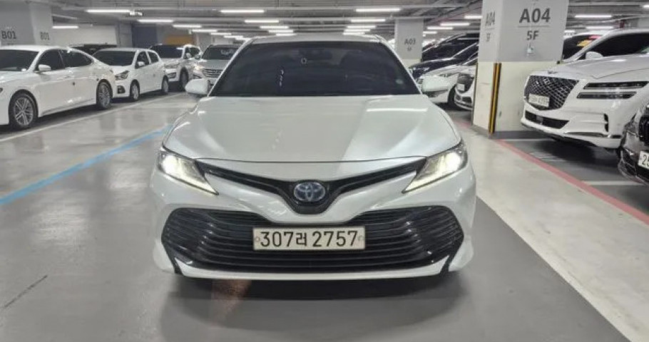 Toyota Camry 