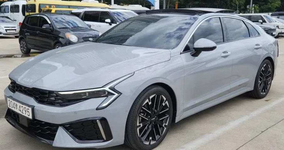 Kia K5 