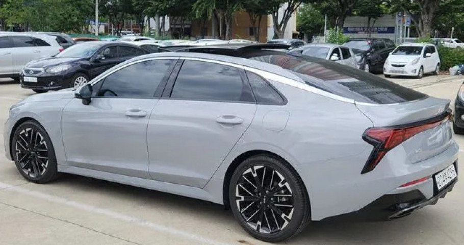 Kia K5 