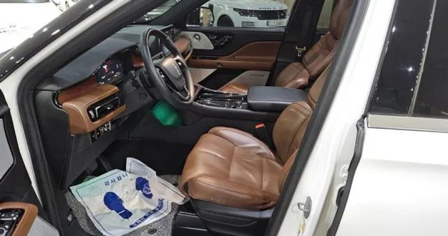 Lincoln Aviator 