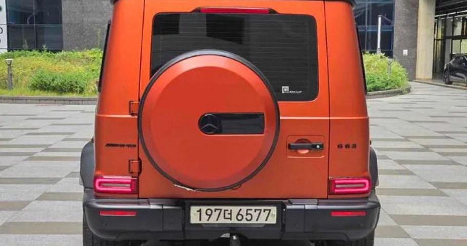 Mercedes-Benz G-Class 