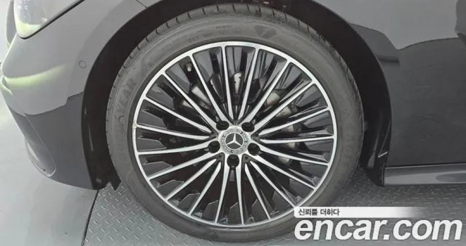 Mercedes-Benz Cle-Class 