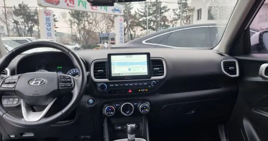 Hyundai Venue 