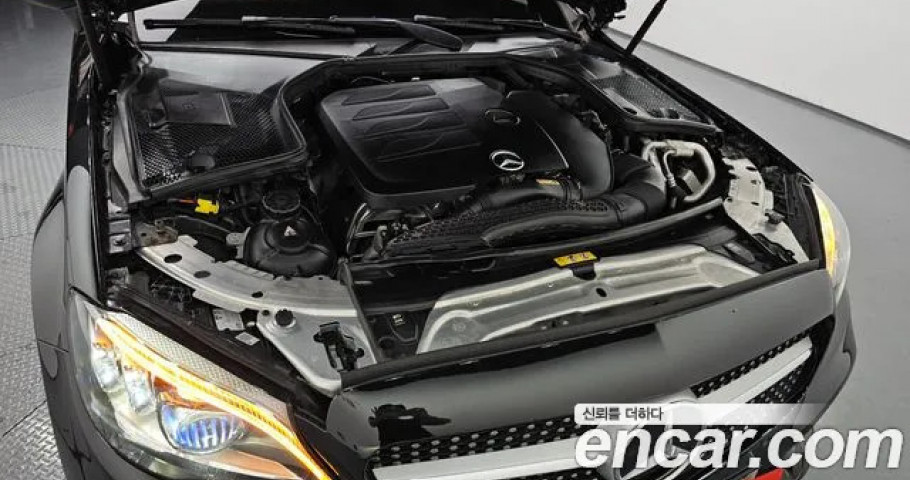 Mercedes-Benz C-Class 