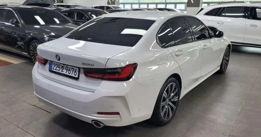 Bmw 3-Series 