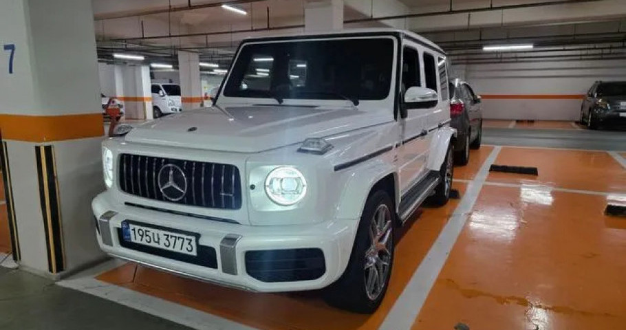 Mercedes-Benz G-Class 