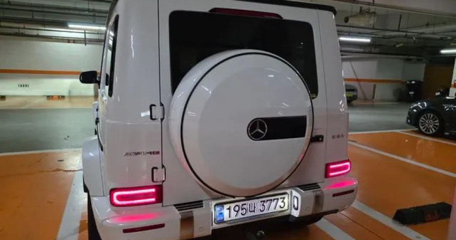 Mercedes-Benz G-Class 