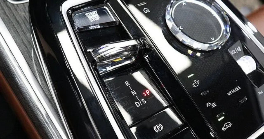 Bmw 7-Series 