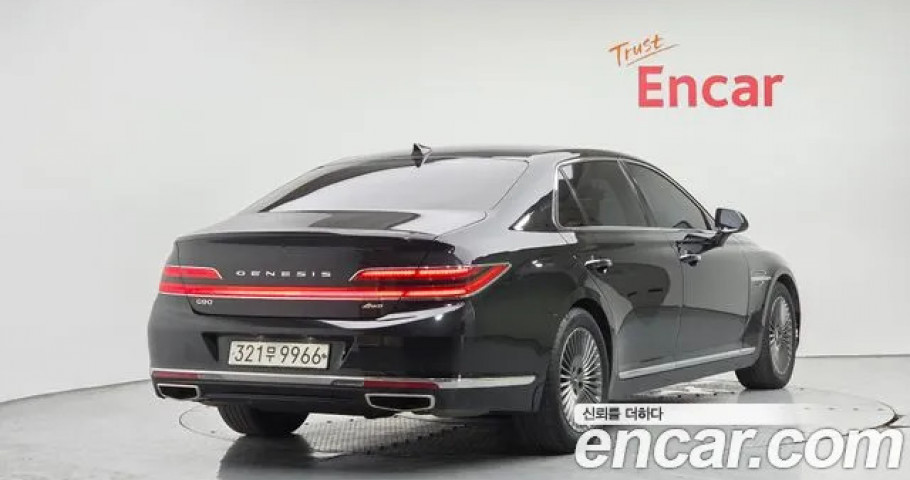 Genesis G90 