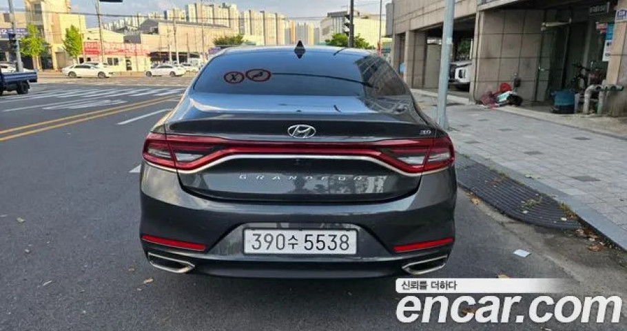 Hyundai Grandeur 