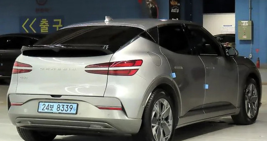Genesis Gv60 