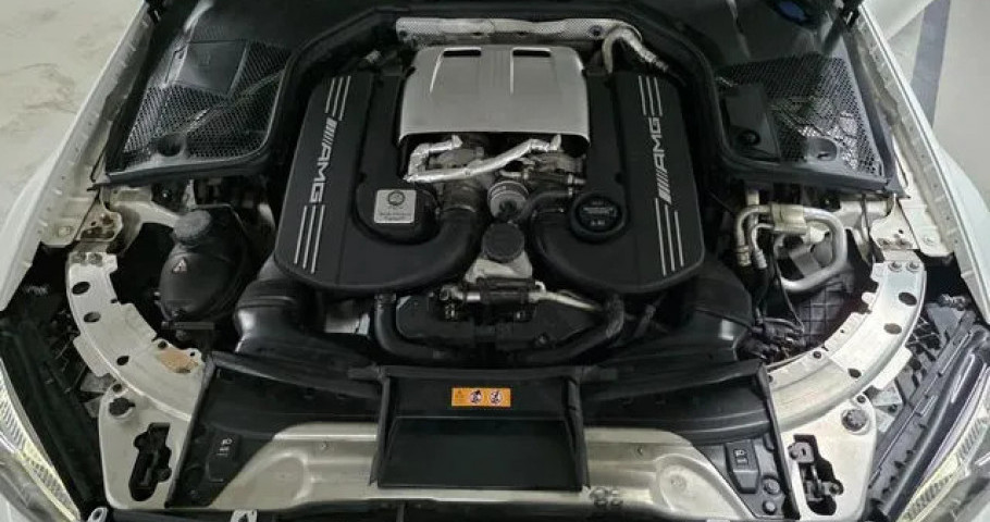 Mercedes-Benz C-Class 